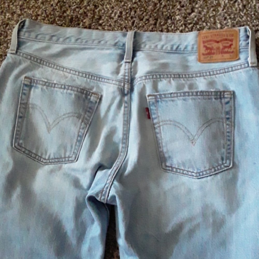 2 pairs of distressed tapered levis new
